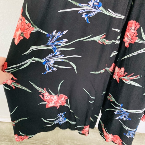 Jaase women’s black floral romper large - Picture 7 of 8